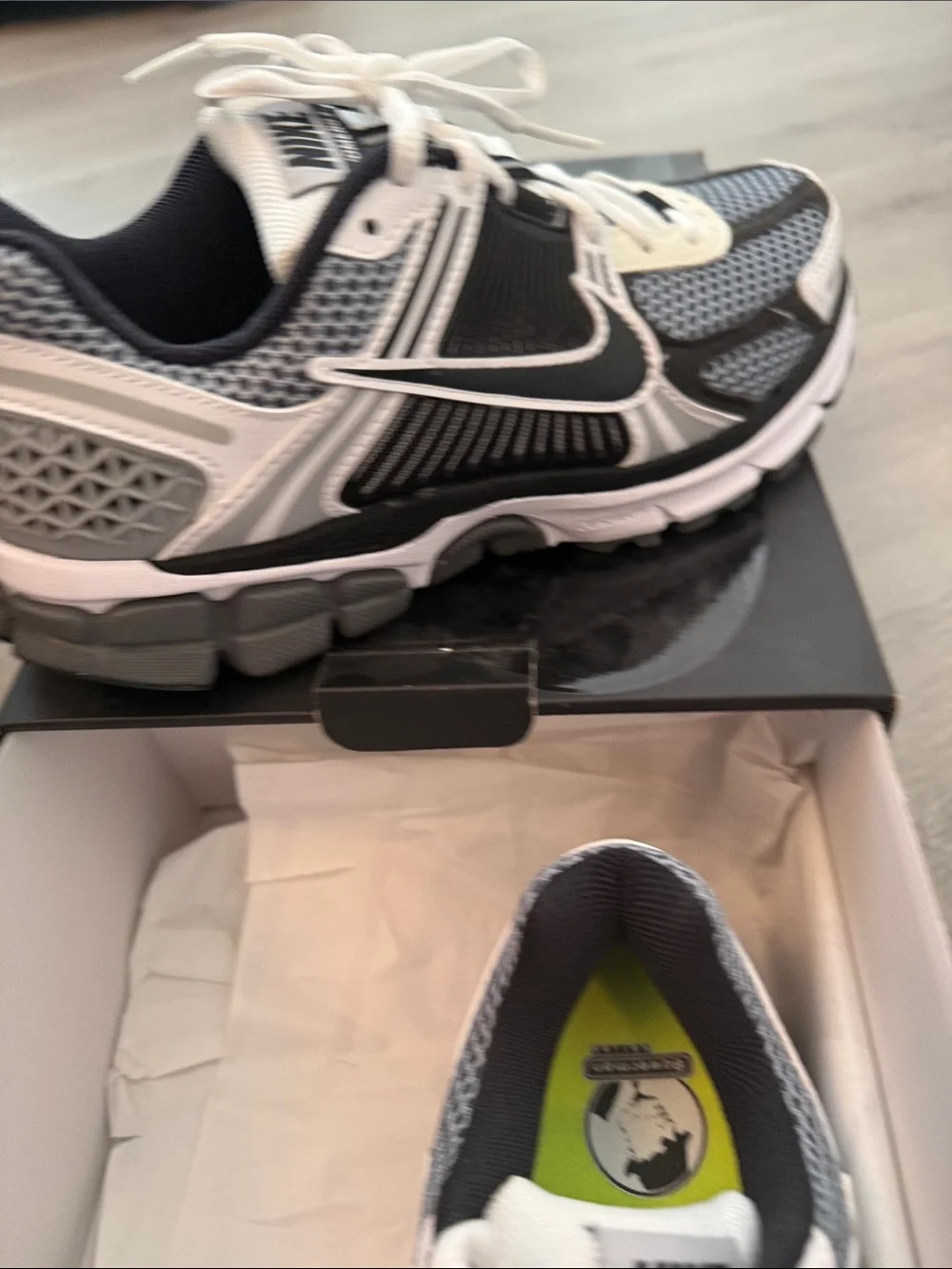 Nike Women's Black White Gray Mesh Running Sneakers